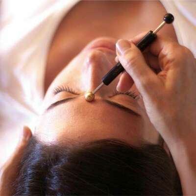 Séance de réflexologie faciale à Alès par Olivia Saint Jean